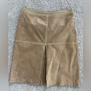 Gorgeous 100% leather Ann Taylor LOFT skirt size 10